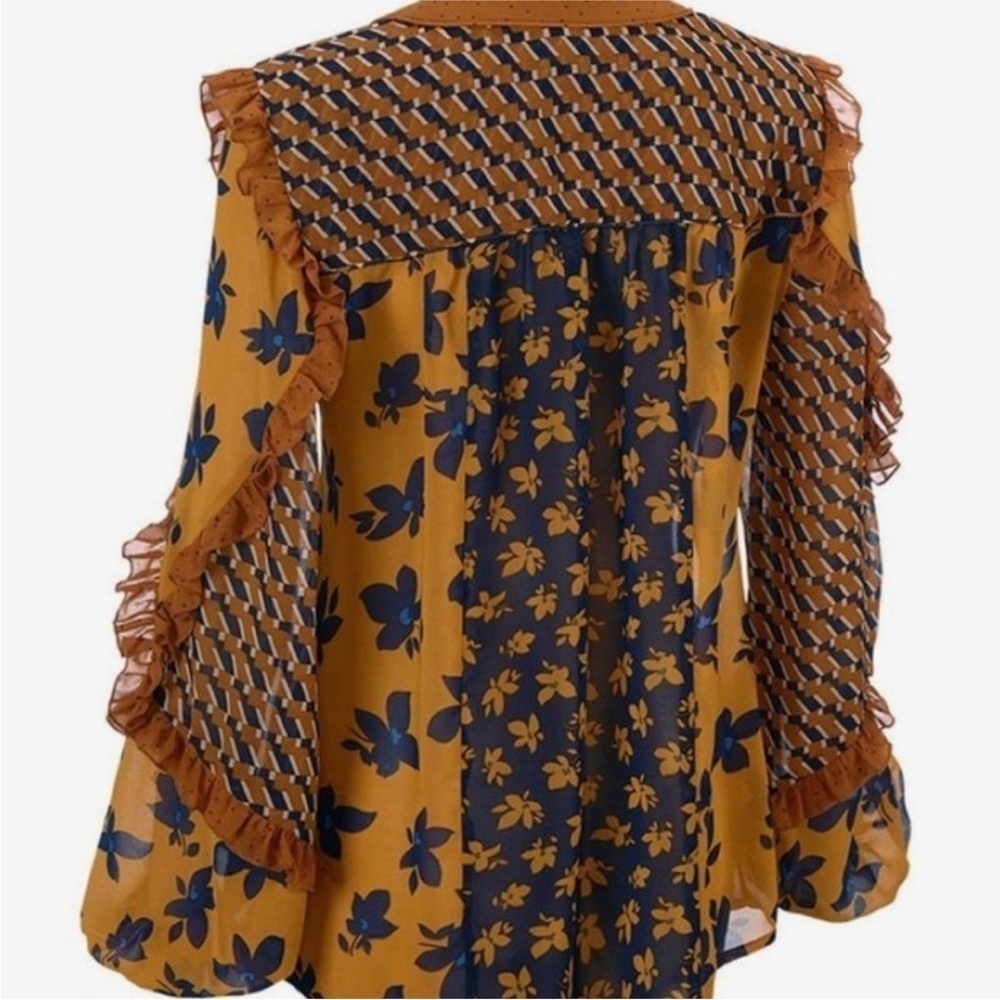 cabi Harmony Blouse - Picture 4 of 12